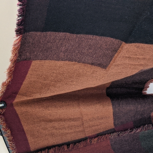 Oversized Steve Madden Multicolor Scarf / Shawl - Picture 5 of 6